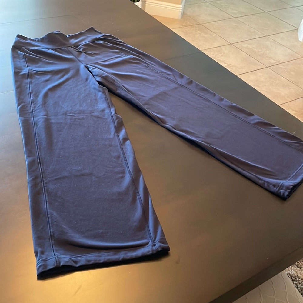 Lululemon navy wide leg pant